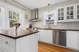 15 Modena Ave, Providence, RI 02908 - Photo 5