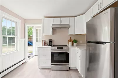 65 New London Avenue, Warwick, RI 02886 - Photo 7