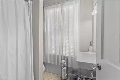 70 Church Street #3, Newport, RI 02840 - Photo 17