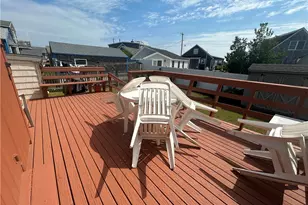 25 Champlin Ave, Narragansett, RI 02879 - Photo 15