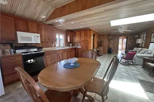 25 Champlin Ave, Narragansett, RI 02879 - Photo 5