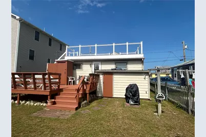 25 Champlin Avenue, Narragansett, RI 02879 - Photo 13