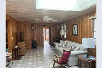 25 Champlin Avenue, Narragansett, RI 02879 - Photo 7