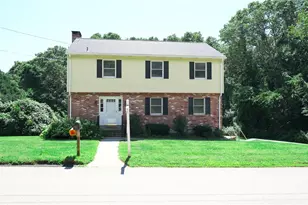 8 Pequot Ave, Westerly, RI 02891 - Photo 3