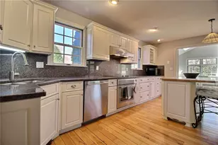 2 Overlook Dr, Hopkinton, RI 02804 - Photo 11