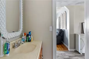 93 French St, Pawtucket, RI 02860 - Photo 21