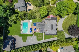 15 Berkeley Ave, Newport, RI 02840 - Photo 9