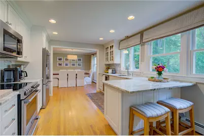 22 Pine Top Road, Barrington, RI 02806 - Photo 11