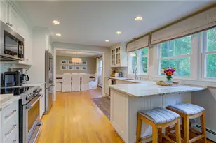 22 Pinetop Rd, Barrington, RI 02806 - Photo 11