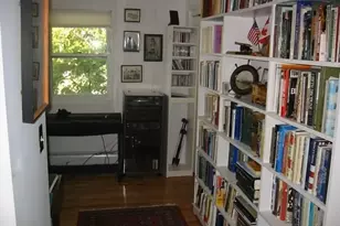 20 Thorpe Ave, Portsmouth, RI 02871 - Photo 5