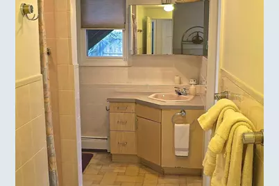 20 Thorpe Avenue, Portsmouth, RI 02871 - Photo 13