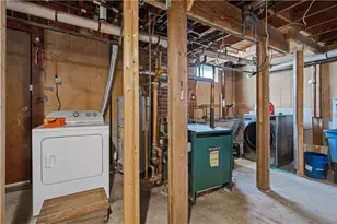 57 Victory St, Cranston, RI 02910 - Photo 29