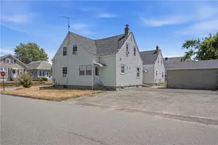 57 Victory St, Cranston, RI 02910 - Photo 33