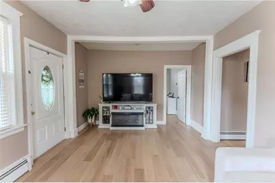 91 Berkshire Street, Providence, RI 02908 - Photo 9
