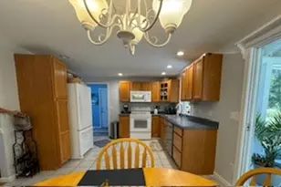 8 Healey Brook Dr, Charlestown, RI 02813 - Photo 5