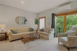 158 Narragansett Ave, Newport, RI 02840 - Photo 7