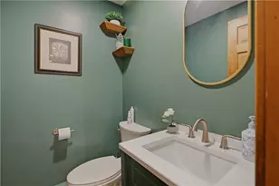 158 Narragansett Ave, Newport, RI 02840 - Photo 15