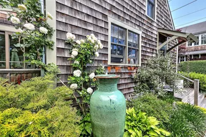 26 Bridge Street, Warren, RI 02885 - Photo 31