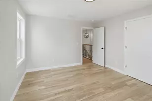 135 Owen Ave, Pawtucket, RI 02860 - Photo 33