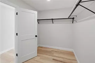 135 Owen Ave, Pawtucket, RI 02860 - Photo 23