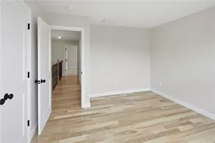 135 Owen Ave, Pawtucket, RI 02860 - Photo 27