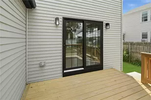 135 Owen Ave, Pawtucket, RI 02860 - Photo 43
