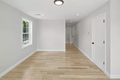 135 Owen Avenue, Pawtucket, RI 02860 - Photo 21
