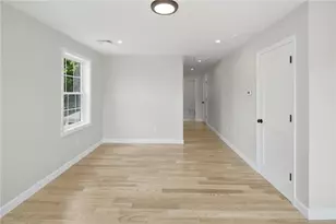 135 Owen Ave, Pawtucket, RI 02860 - Photo 21