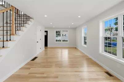 15 Legris Avenue, Pawtucket, RI 02861 - Photo 9