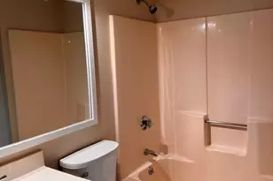 32 Bowles Ct, Pawtucket, RI 02860 - Photo 9