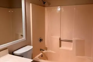 32 Bowles Ct, Pawtucket, RI 02860 - Photo 15