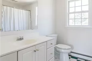 27 Charles Ave, Uxbridge, MA 01569 - Photo 33