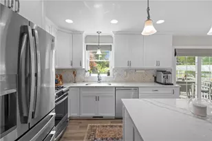 80 Preston Dr, Warwick, RI 02886 - Photo 5