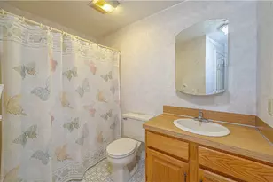 1902 Pinewood Dr, Smithfield, RI 02917 - Photo 13