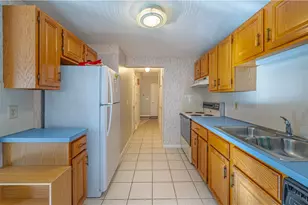 1902 Pinewood Dr, Smithfield, RI 02917 - Photo 5