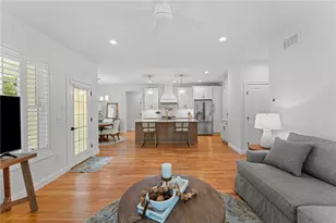 124 Oak St, South Kingstown, RI 02879 - Photo 9