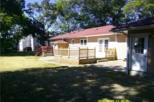 262 Pequot Ave, Warwick, RI 02889 - Photo 19