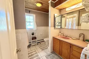 262 Pequot Ave, Warwick, RI 02889 - Photo 11