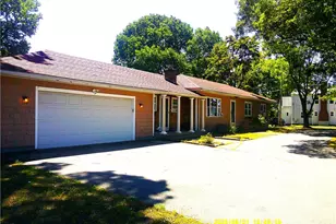 262 Pequot Ave, Warwick, RI 02889 - Photo 1