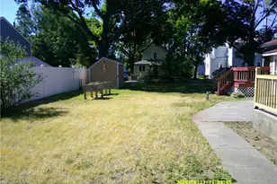 262 Pequot Ave, Warwick, RI 02889 - Photo 21