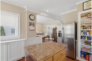 40 Greenwood Ave, Warwick, RI 02886 - Photo 7