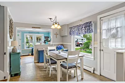 37 Platt Street, Bristol, RI 02809 - Photo 11