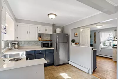 37 Platt Street, Bristol, RI 02809 - Photo 7