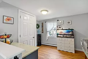 37 Platt St, Bristol, RI 02809 - Photo 13
