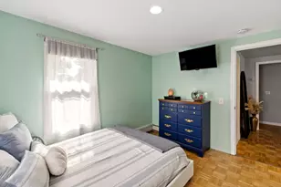 37 Platt St, Bristol, RI 02809 - Photo 27