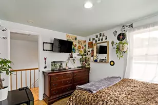 37 Platt St, Bristol, RI 02809 - Photo 29