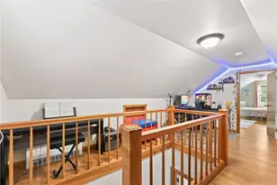 1472 Wampanoag Trl, East Providence, RI 02915 - Photo 21