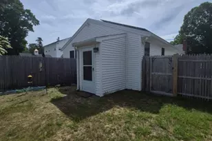 12 Grant St, Wareham, MA 02571 - Photo 3