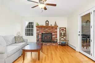 19 Waterman St, Bristol, RI 02809 - Photo 17
