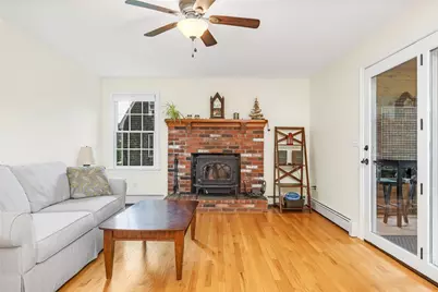 19 Waterman Street, Bristol, RI 02809 - Photo 17
